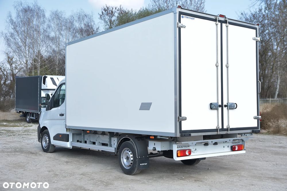 Renault Master Kontener 8EP 2.0 170KM Izoterma Chłodnia - 4