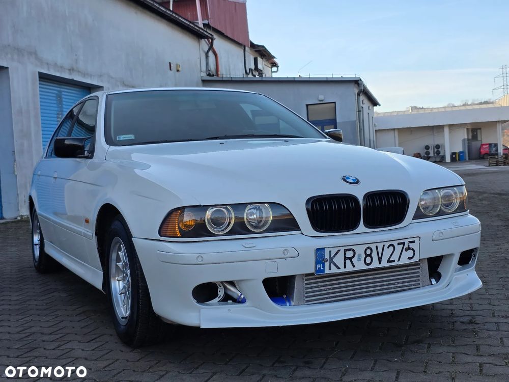 BMW Seria 5 545i - 3