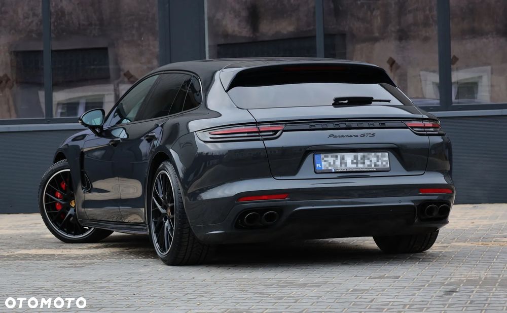 Porsche Panamera GTS - 4