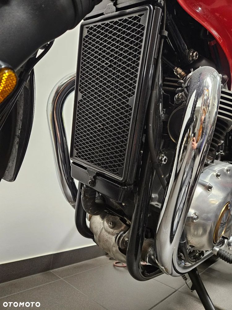 Triumph Bonneville - 5