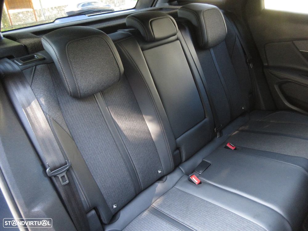 Peugeot 3008 1.5 BlueHDi GT Line EAT8 - 33