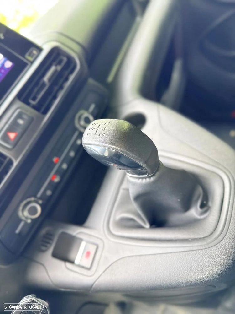 Peugeot Partner 1.5 BlueHdi Premium Standard - 17