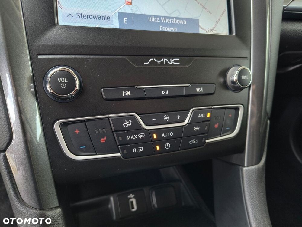 Ford Mondeo - 24