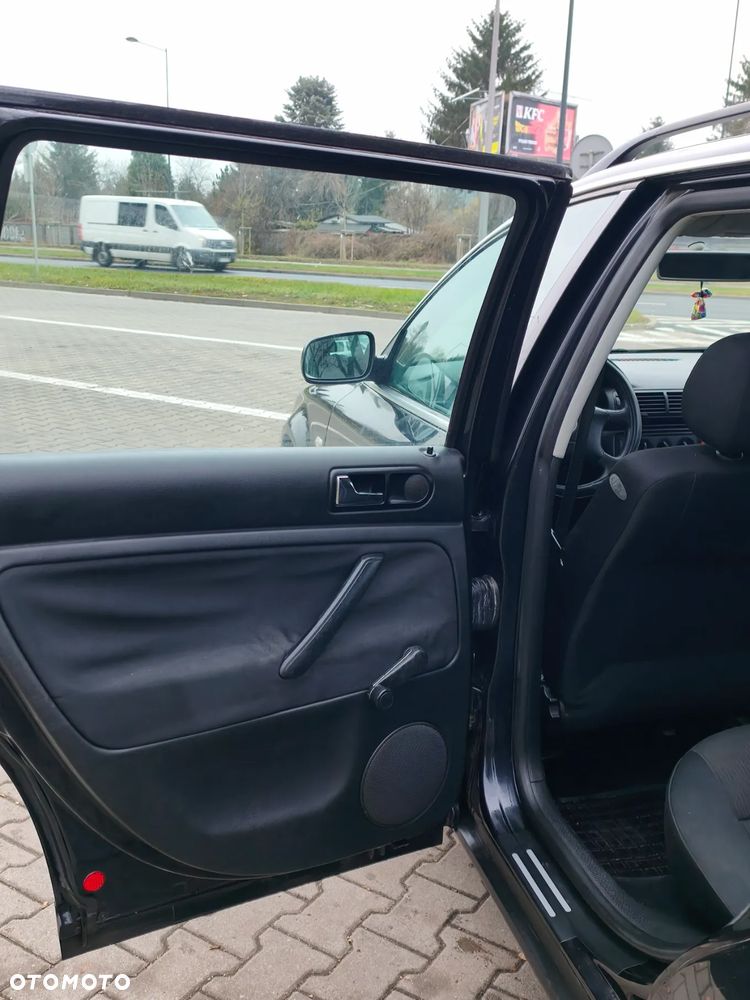 Volkswagen Passat Variant 1.8 5V Turbo - 25