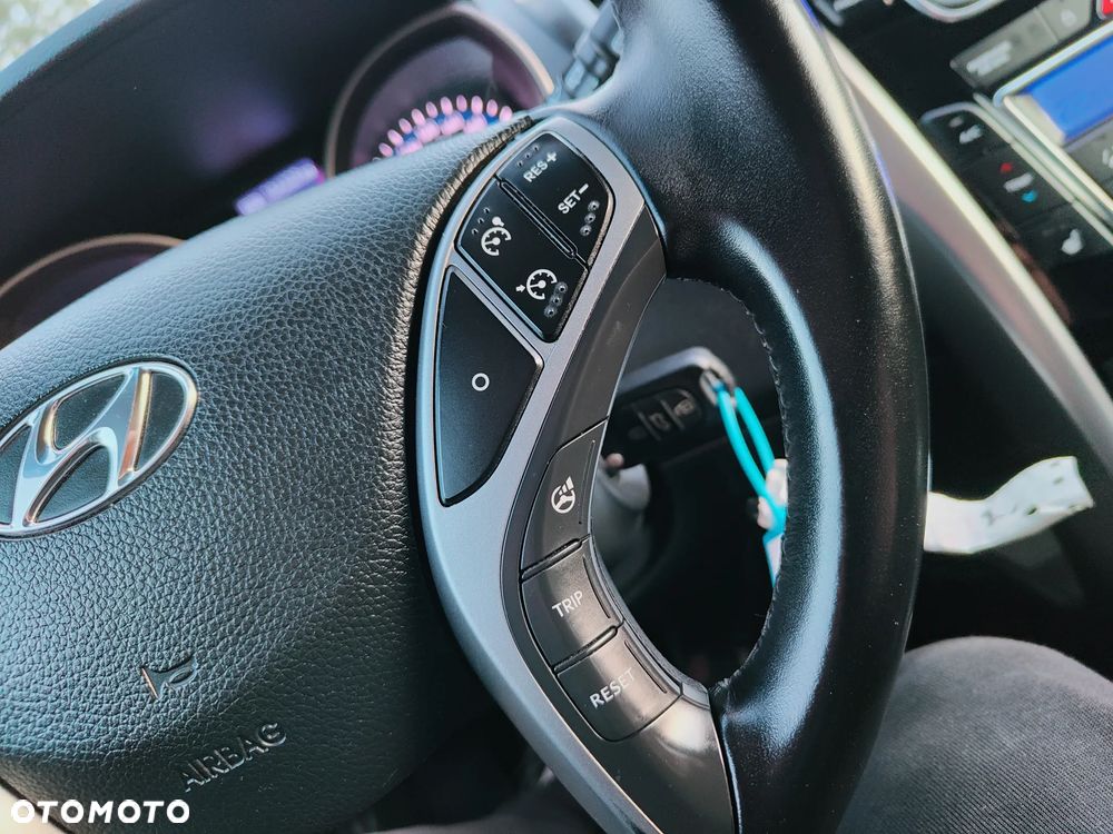 Hyundai i30 blue Kombi 1.6 GDi Style - 19