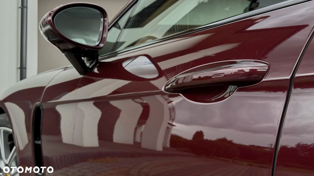 Porsche Panamera 4S - 16