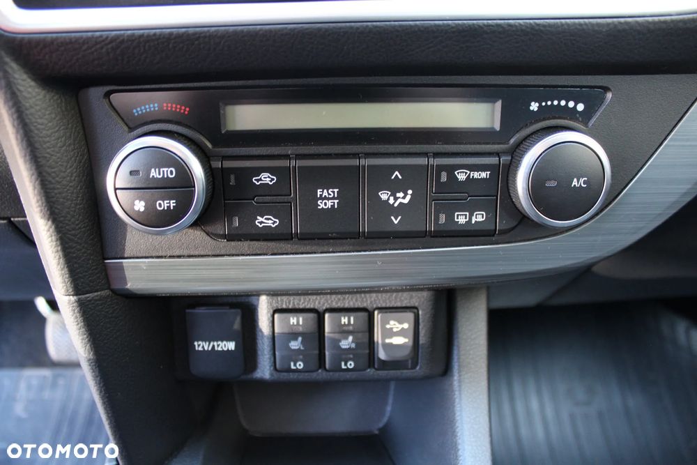 Toyota Auris 2.0 D-4D Comfort - 16
