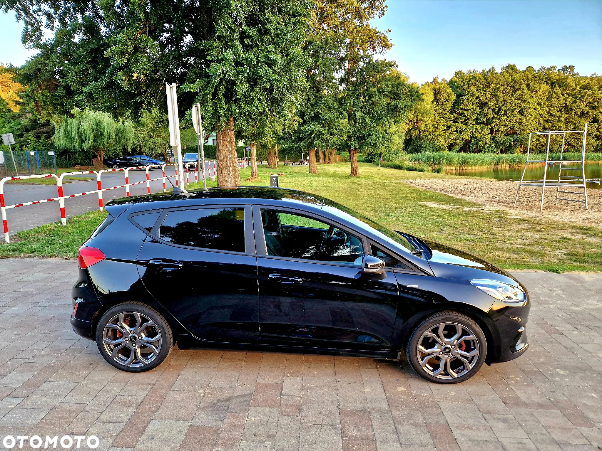 Ford Fiesta 1.0 EcoBoost S&S ST-LINE - 14