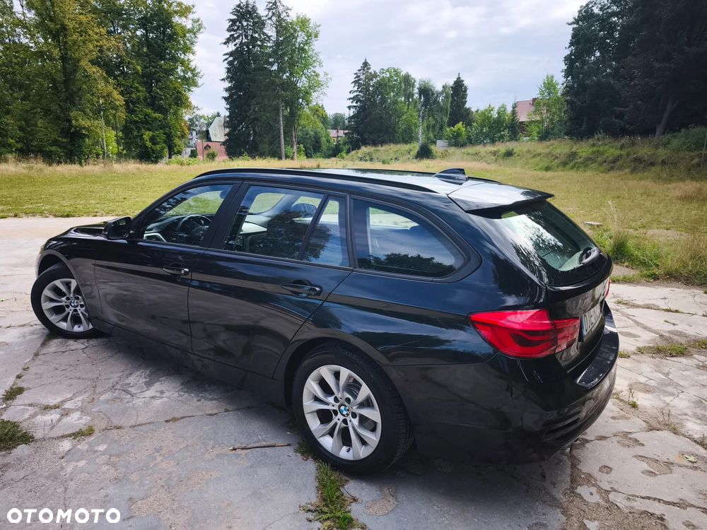 BMW 3 Series 2016 photo 4