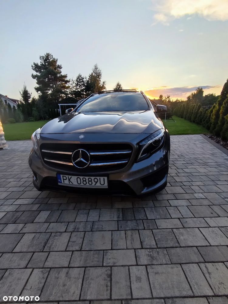 Mercedes-Benz GLA 180 d 7G-DCT AMG Line - 23