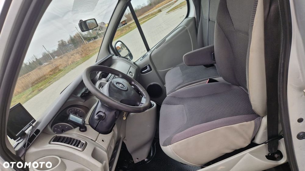 Opel VIVARO L2H1 - 14