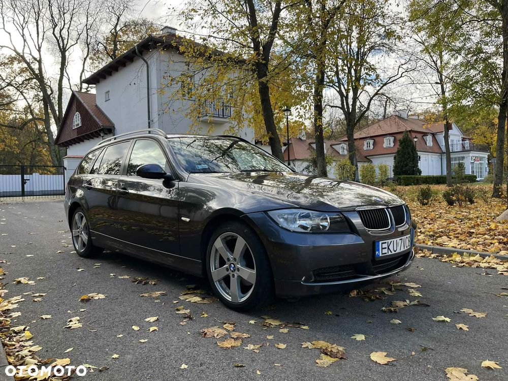 BMW Seria 3 318d - 17