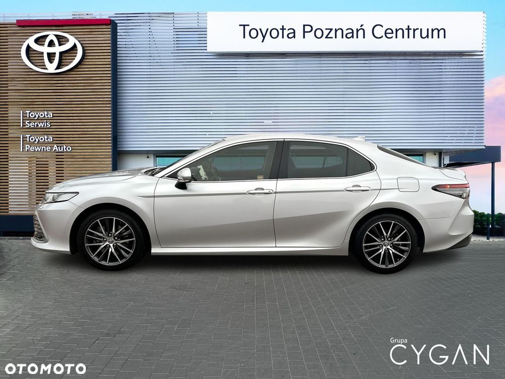 Toyota Camry 2.5 Hybrid Prestige CVT - 2