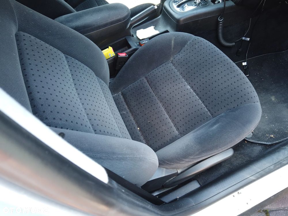 Volkswagen Passat 2.5 TDI Comfortline Tiptr - 12