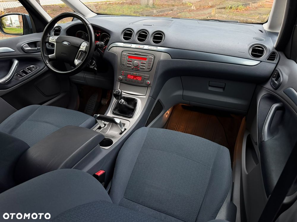 Ford Galaxy - 7