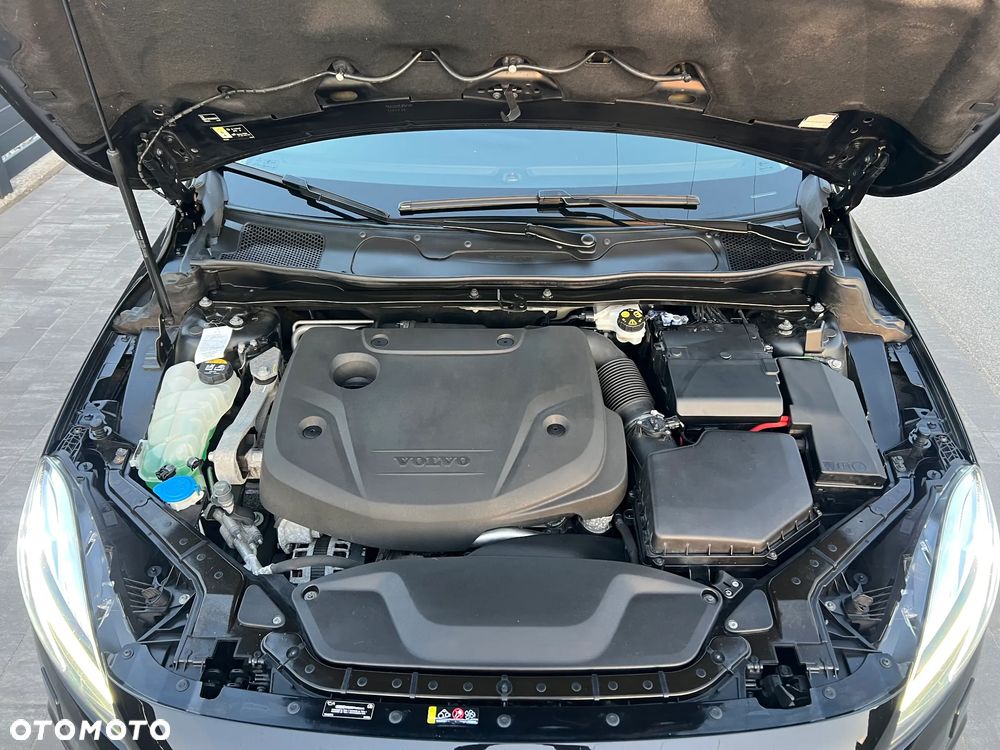 Volvo V40 Cross Country D4 Geartronic Momentum - 40