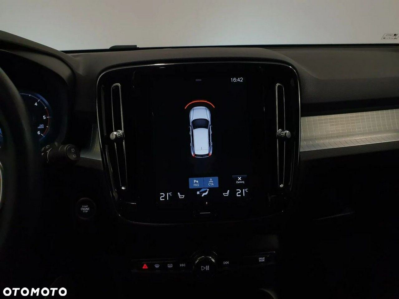 Volvo XC 40 D3 R-Design - 24