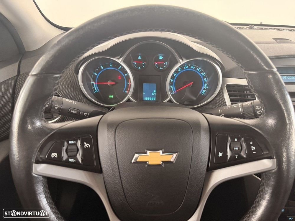 Chevrolet Cruze 1.6 LT - 10