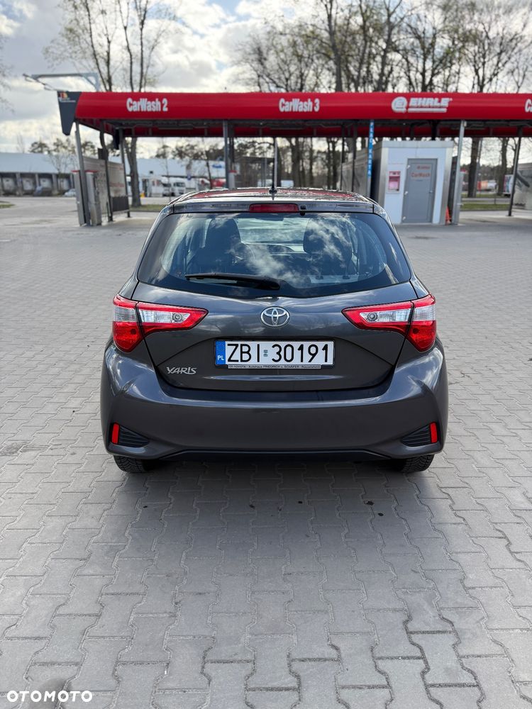 Toyota Yaris 1.5 Premium - 5