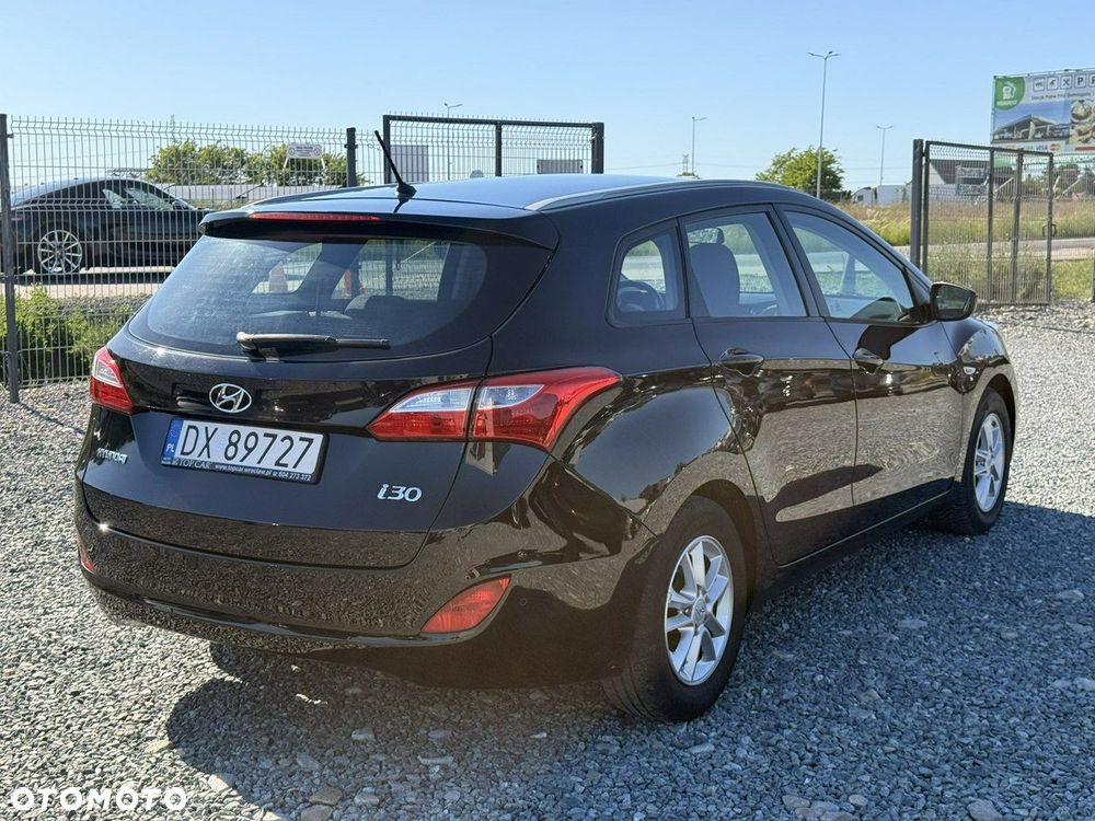 Hyundai i30 1.4 Fifa World Cup Edition - 9