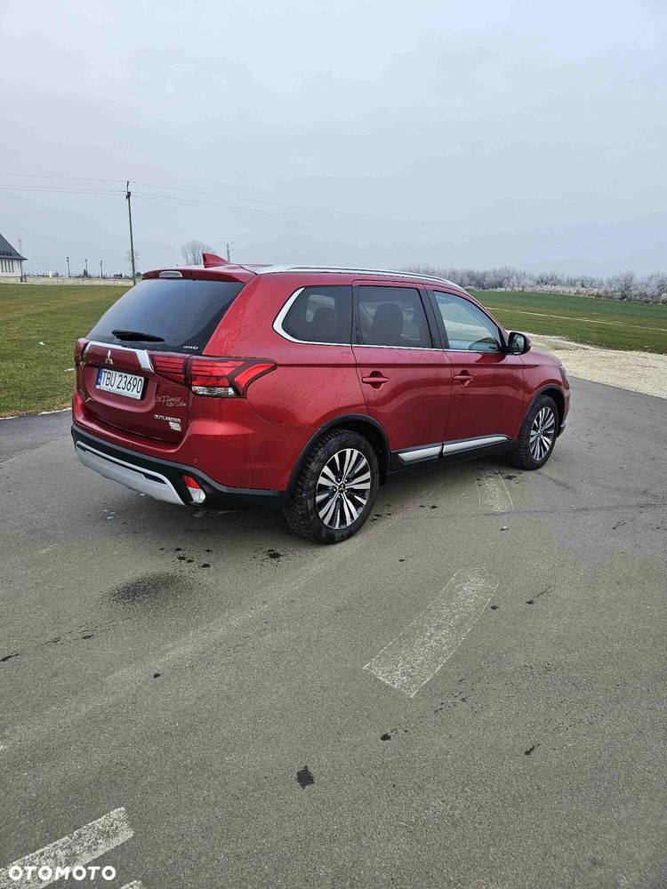 Mitsubishi Outlander 2.0 Intense + 4WD CVT - 13