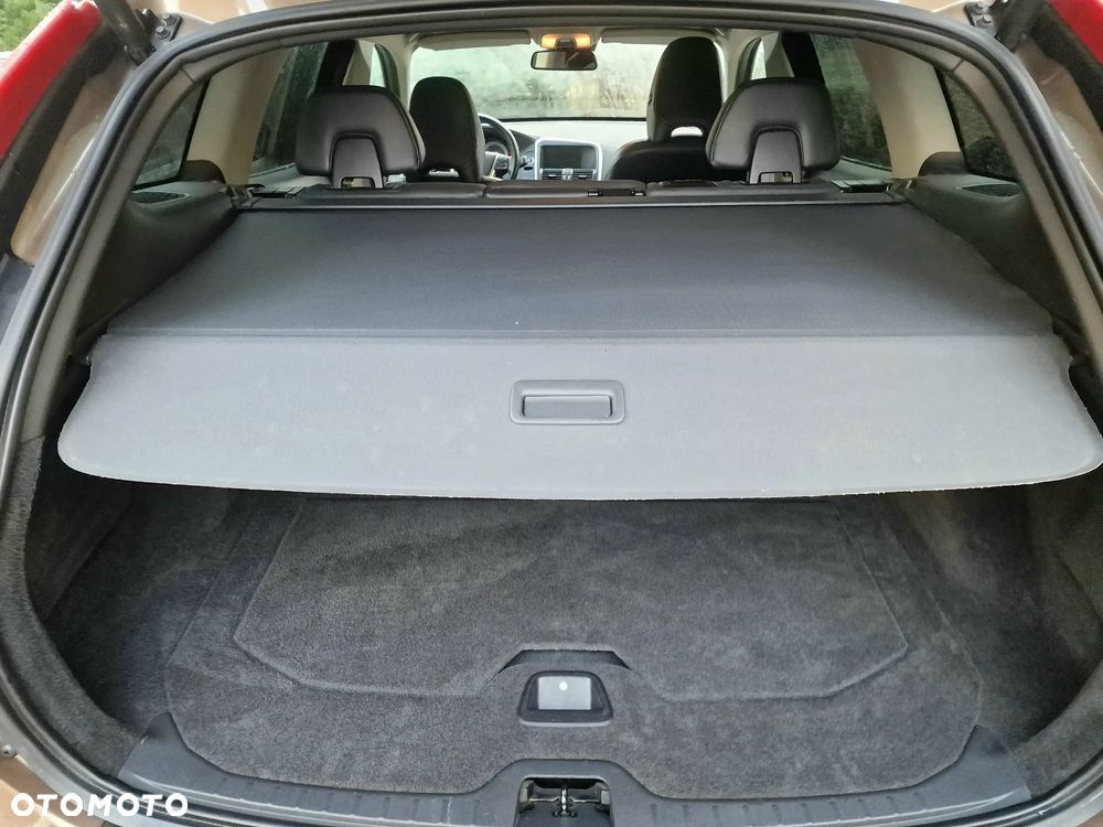 Volvo XC 60 D4 Geartronic Summum - 13