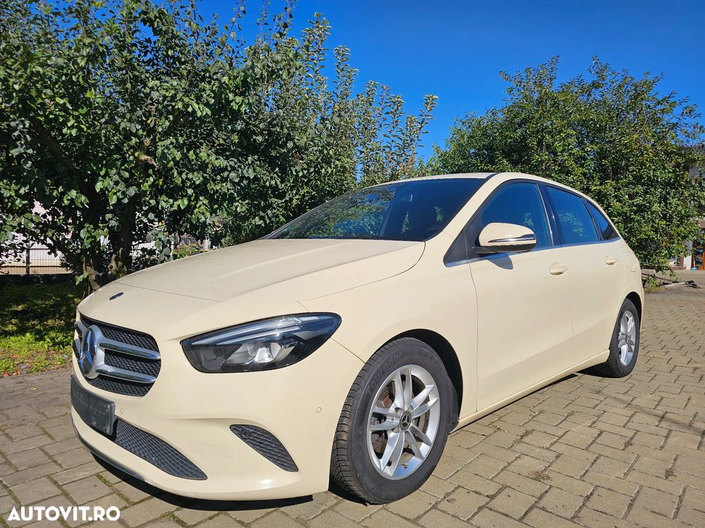 Mercedes-Benz B 180 - 2