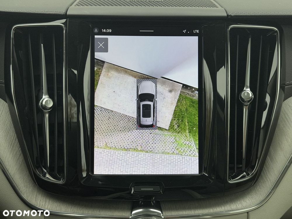 Volvo XC 60 - 30