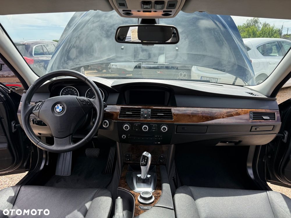 BMW Seria 5 530i - 11