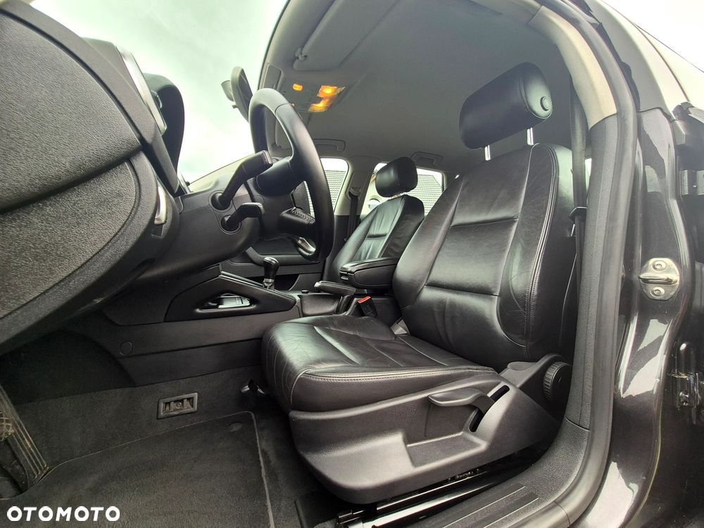 Audi A3 Sportback 1.6 TDI DPF Ambiente - 30