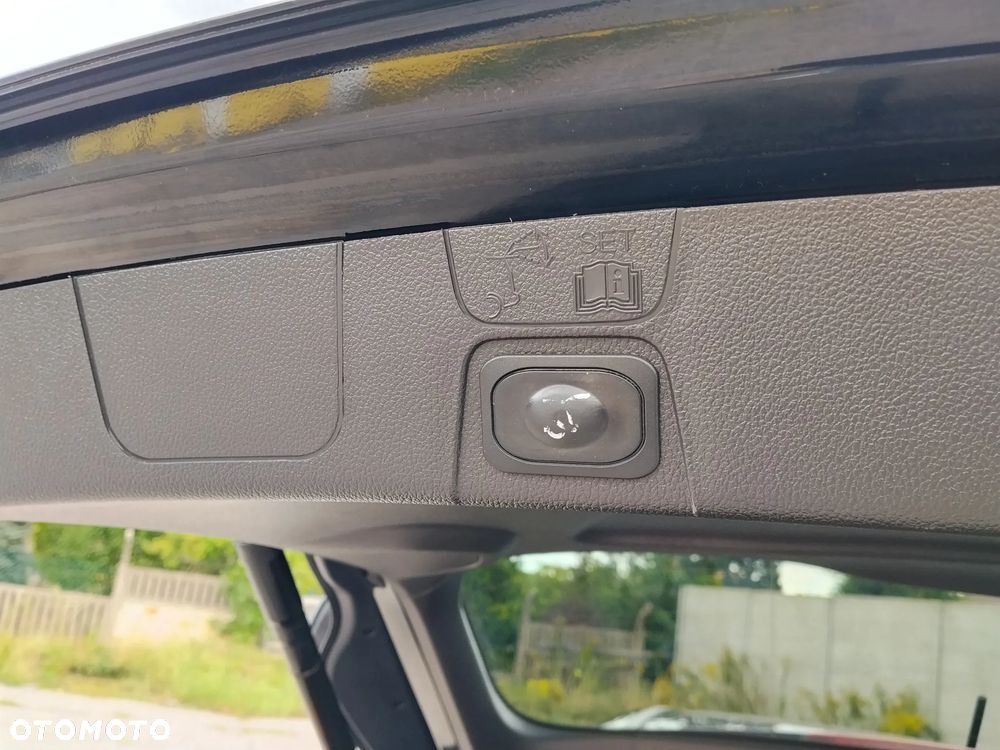 Ford C-MAX 1.5 EcoBoost Start-Stop-System Titanium - 24