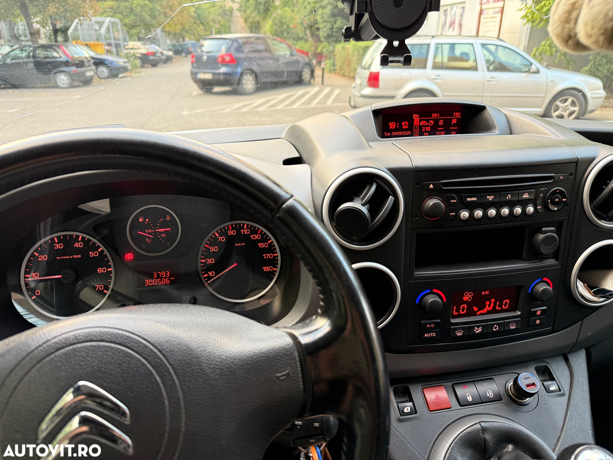 Citroën Berlingo 1.6 BlueHDi 75 BVM5 Live - 8