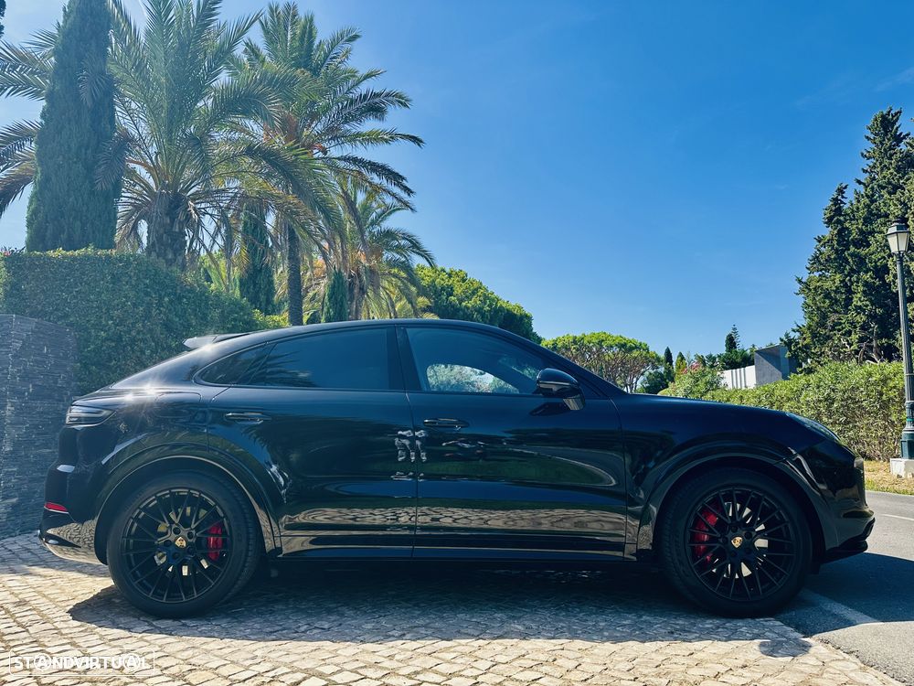 Porsche Cayenne GTS - 11