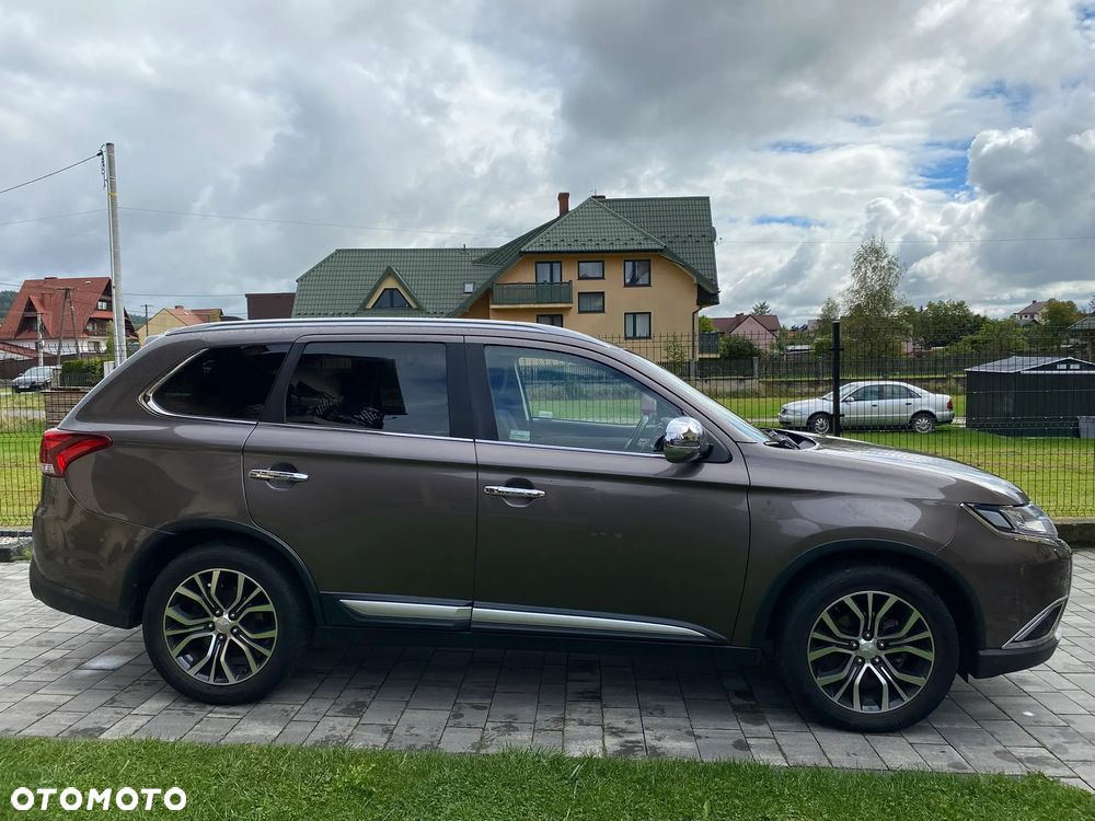 Mitsubishi Outlander 2.0 Intense + Navi 4WD CVT - 5
