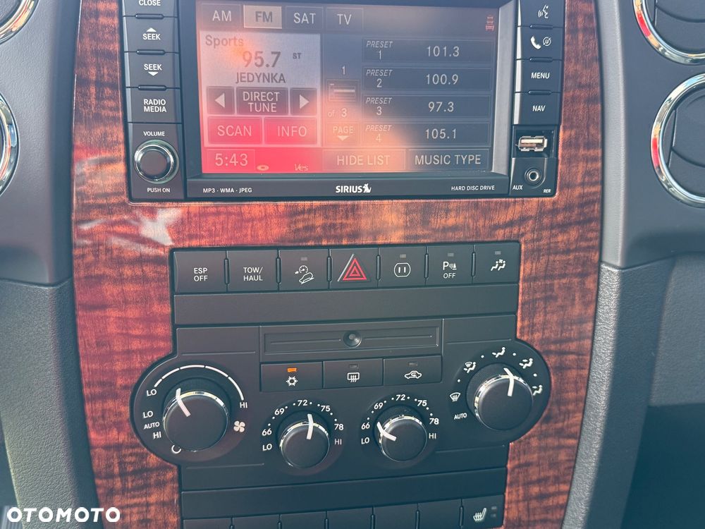 Jeep Commander 5.7 V8 Limited - 20