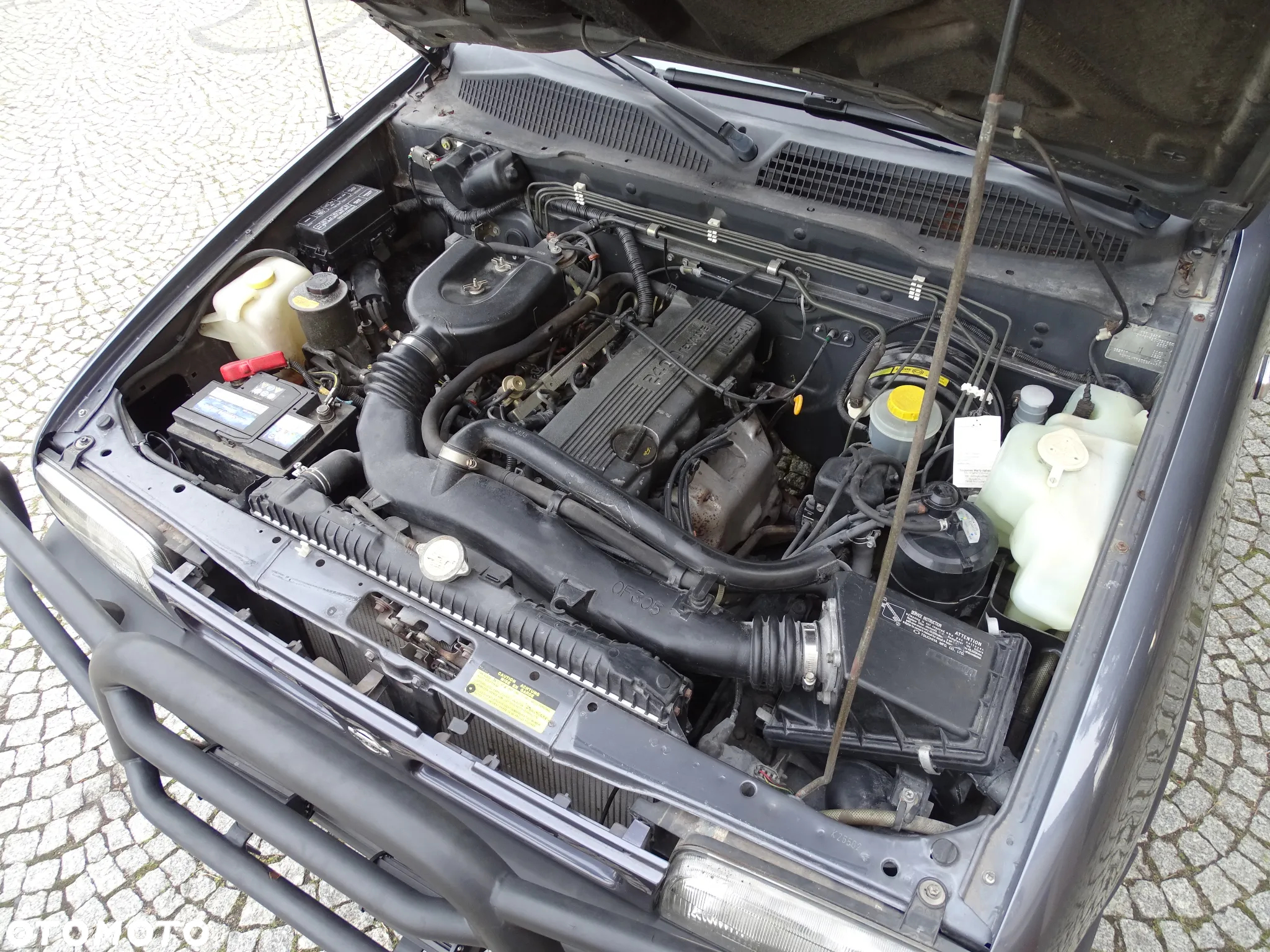 Nissan Terrano II 2.4 SGX - 28