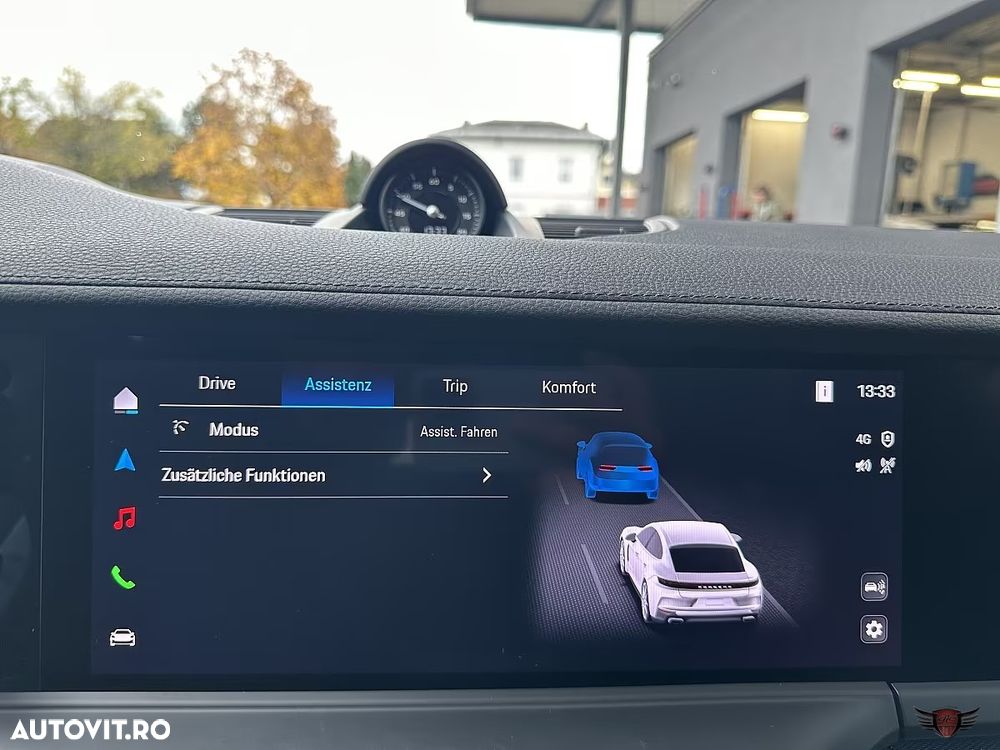 Porsche Panamera 4 E-Hybrid - 32