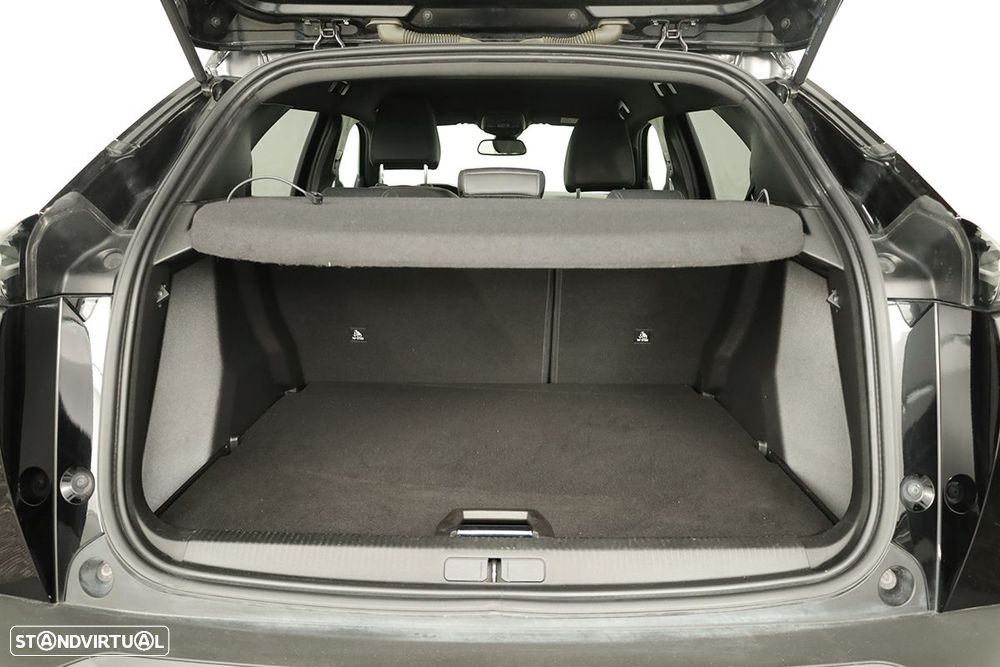 Peugeot 2008 1.2 PureTech Allure - 20