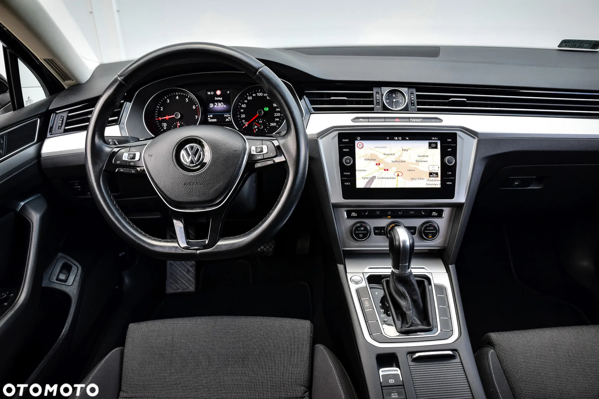 Volkswagen Passat 1.5 TSI EVO Elegance DSG - 27