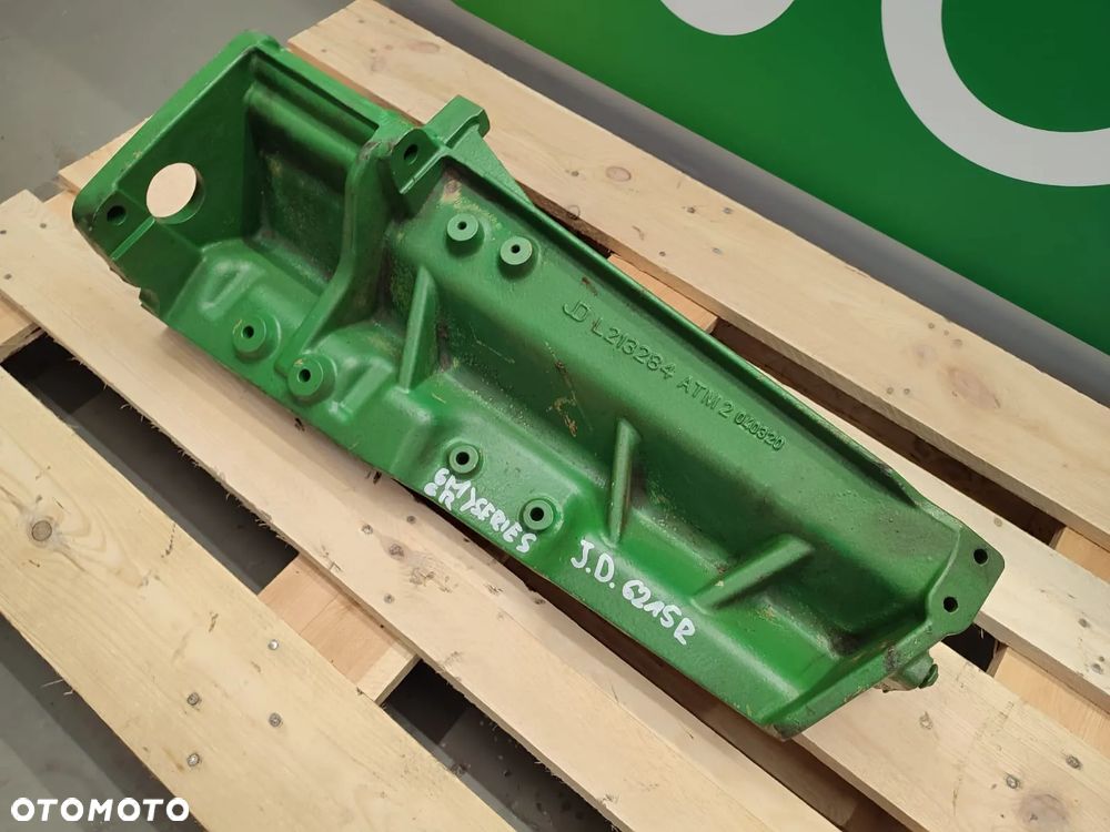 Wspornik podstawy wydechu L213284 John Deere 6215 R - 3