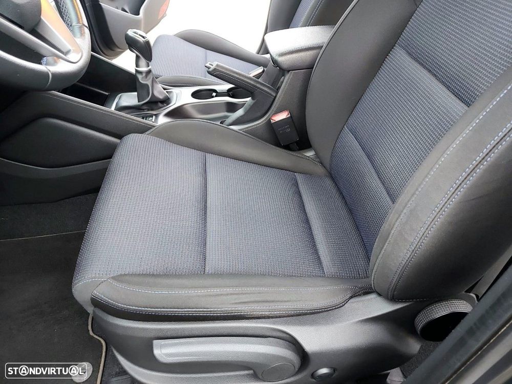 Hyundai Tucson 1.7 CRDi Executive - 12