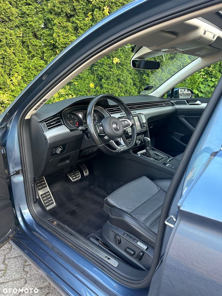 Volkswagen Passat 2.0 TDI SCR 4Mot DSG Highline - 18