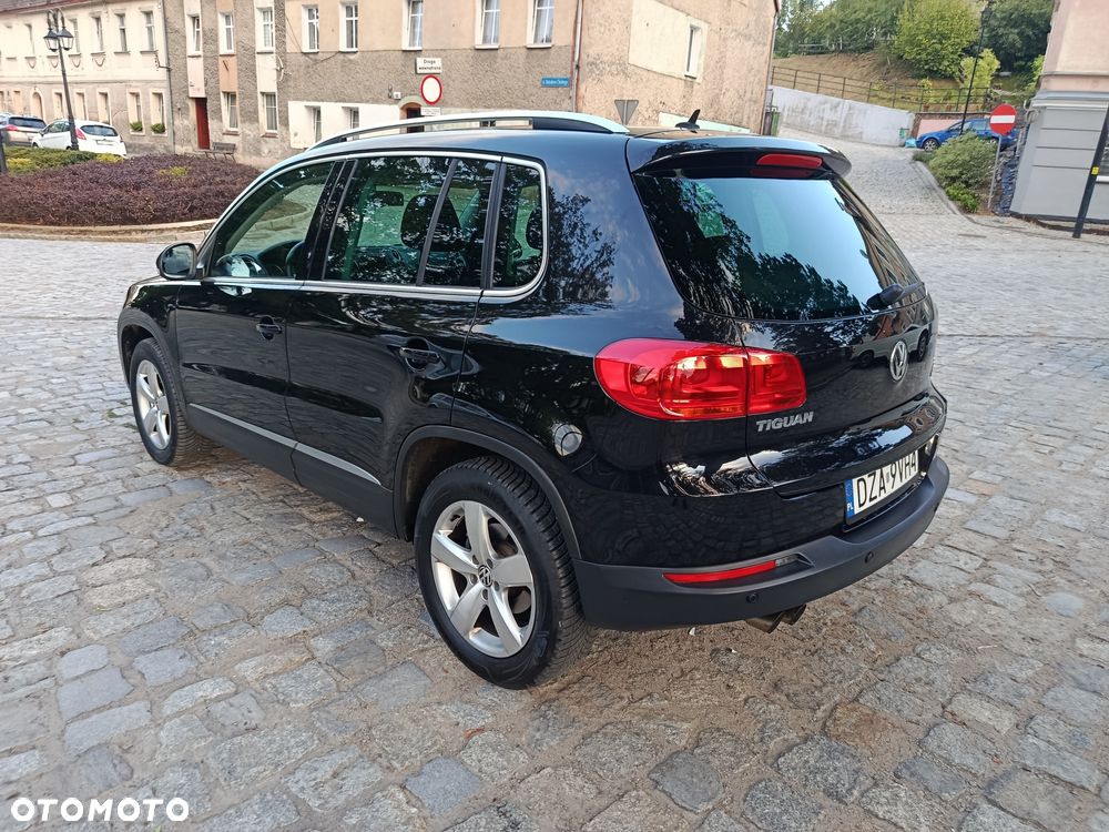 Volkswagen Touareg - 2