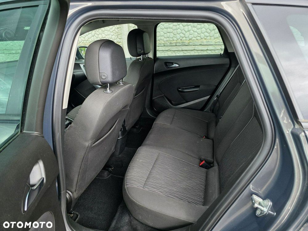 Opel Astra - 26