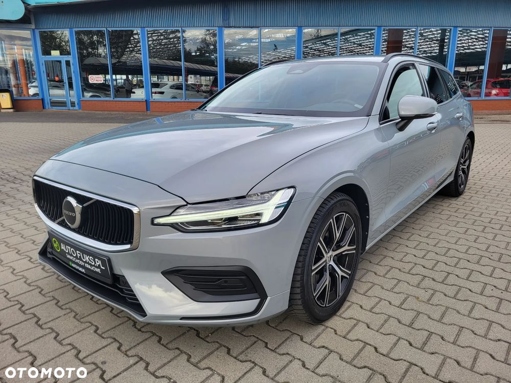 Volvo V60 2023 photo 2