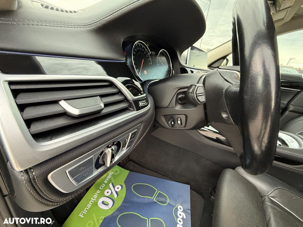 BMW Seria 7 730d xDrive - 27