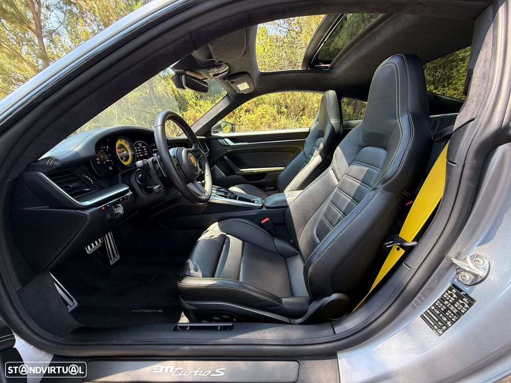 Porsche 911 (992) Turbo S - 22