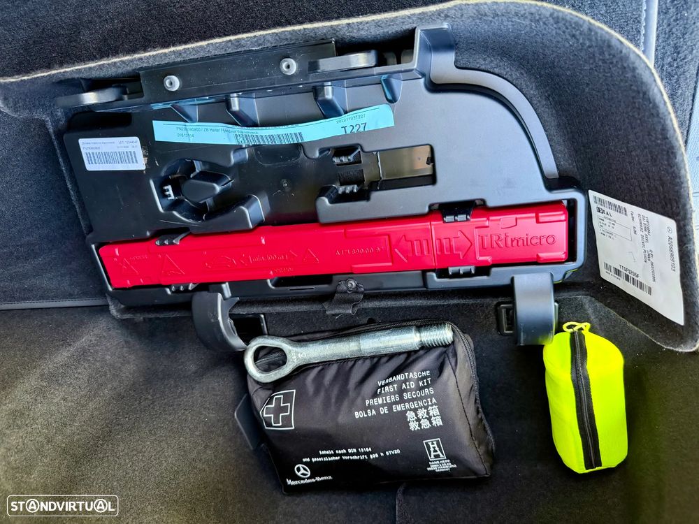 Mercedes-Benz C 300 - 36