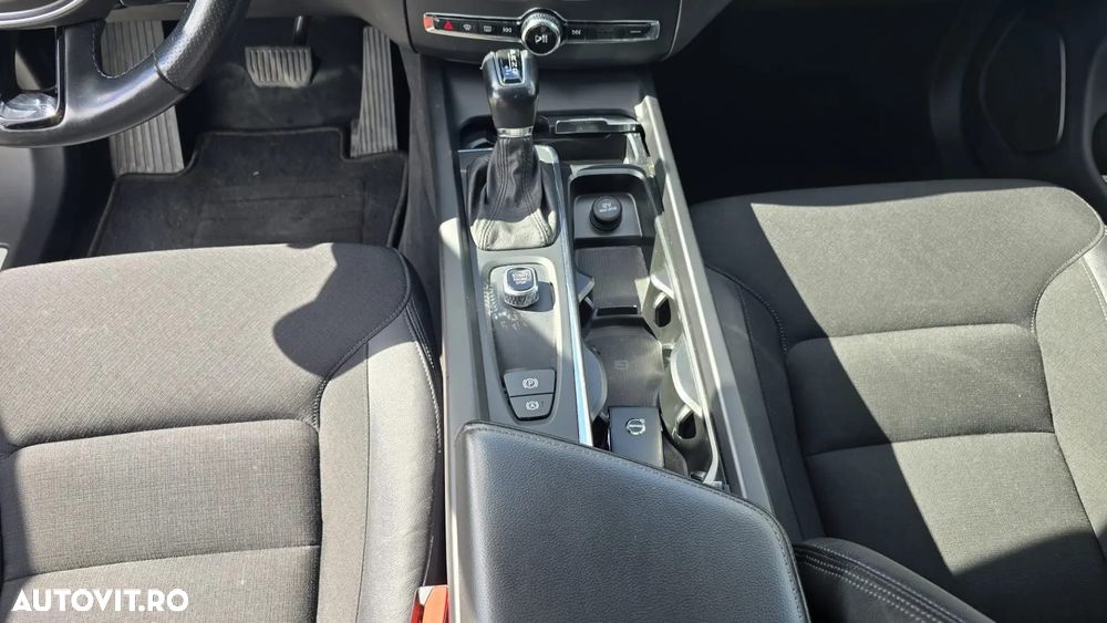 Volvo XC 60 D4 AWD Geartronic Momentum - 15