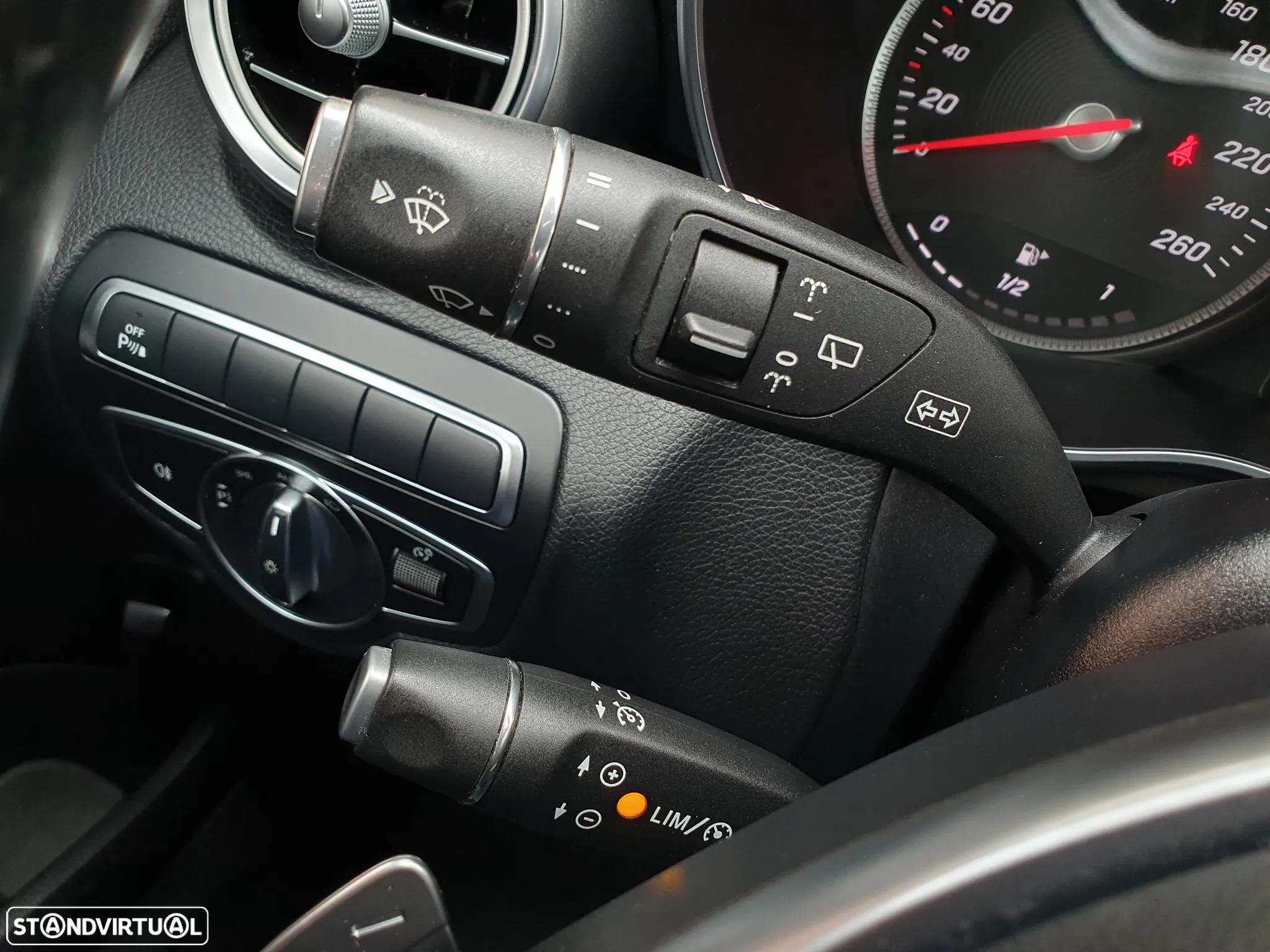 Mercedes-Benz C 300 BlueTEC Hybrid AMG Line - 16